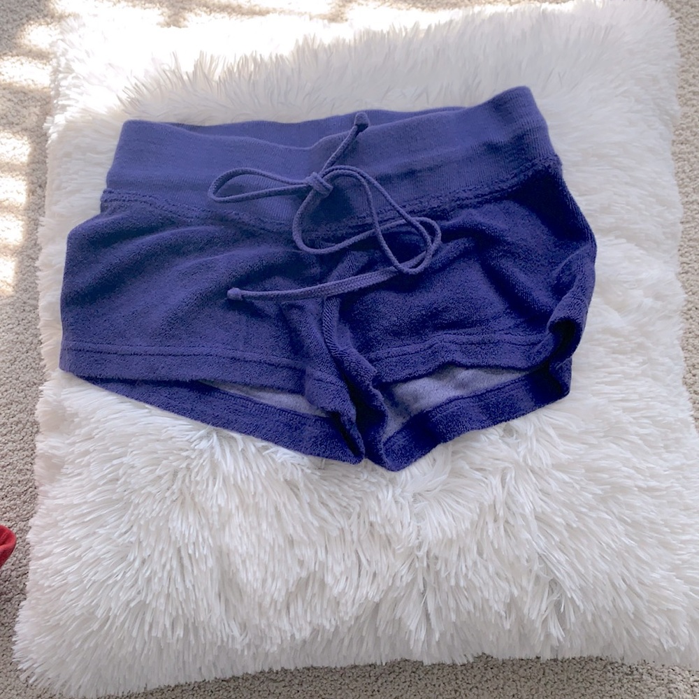 Hard tail shorts